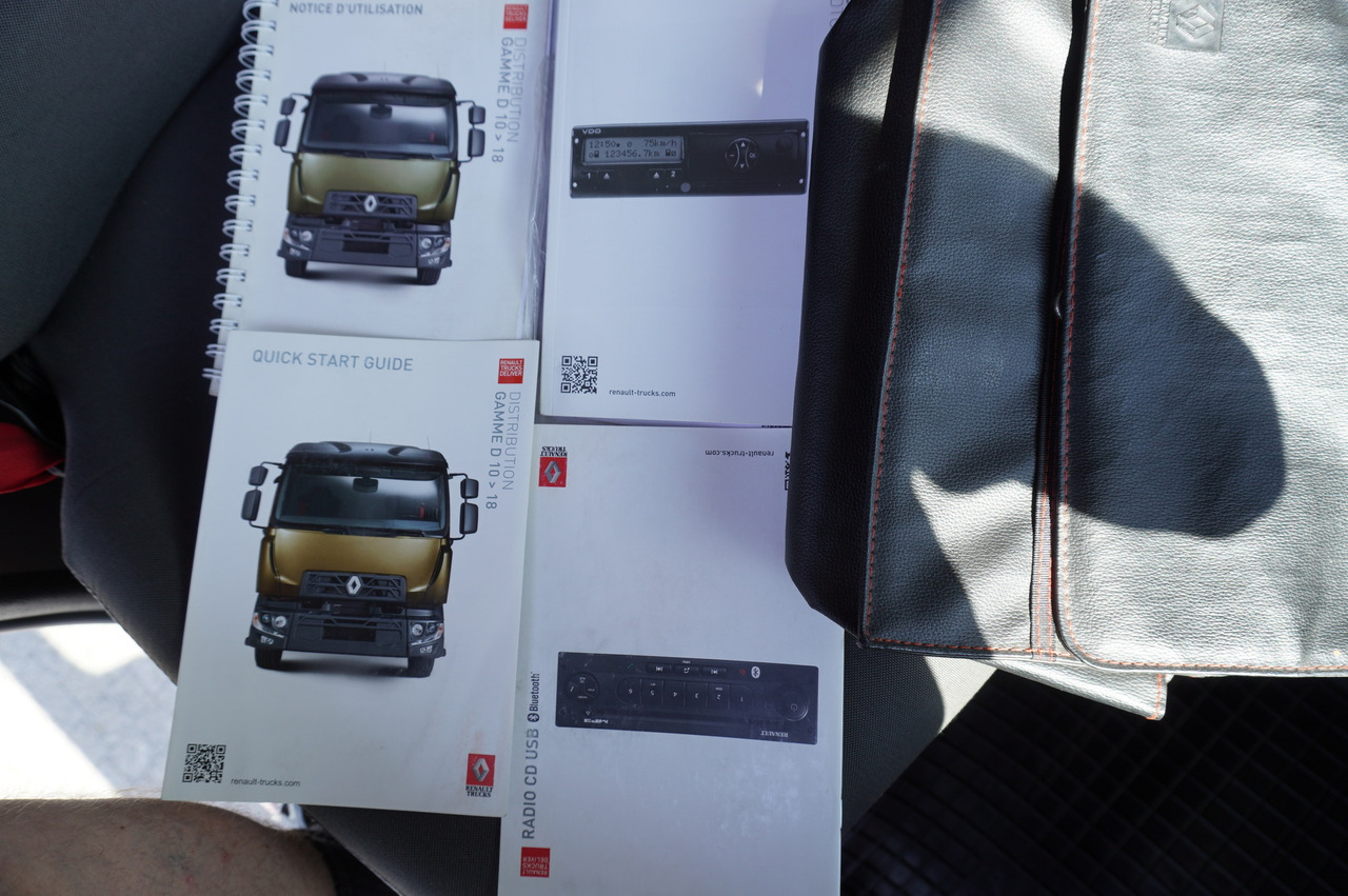 Autotransporter RENAULT D12 / New galvanized tow truck superstructure / 2025 / length 840 cm: slika Autotransporter RENAULT D12 / New galvanized tow truck superstructure / 2025 / length 840 cm Autotransporter RENAULT D12 / New galvanized tow truck superstructure / 2025 / length 840 cm: slika Autotransporter RENAULT D12 / New galvanized tow truck superstructure / 2025 / length 840 cm