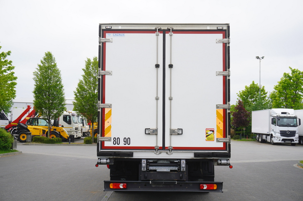 RENAULT D13 / 140 tho km !!! / Meat hook refrigerator / Thermoking T800R / 2 units - Kamion hladnjača: slika RENAULT D13 / 140 tho km !!! / Meat hook refrigerator / Thermoking T800R / 2 units - Kamion hladnjača RENAULT D13 / 140 tho km !!! / Meat hook refrigerator / Thermoking T800R / 2 units - Kamion hladnjača: slika RENAULT D13 / 140 tho km !!! / Meat hook refrigerator / Thermoking T800R / 2 units - Kamion hladnjača