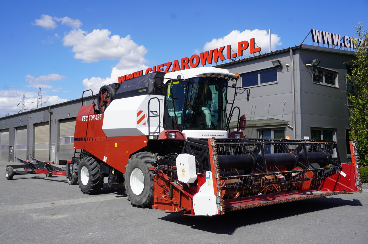 ROSTSELMASH VECTOR 425 RSM-101 grain harvester + Header 5 m + rapeseed harvesting extension / 2300 MTH - Kombajn za žetvu: slika ROSTSELMASH VECTOR 425 RSM-101 grain harvester + Header 5 m + rapeseed harvesting extension / 2300 MTH - Kombajn za žetvu ROSTSELMASH VECTOR 425 RSM-101 grain harvester + Header 5 m + rapeseed harvesting extension / 2300 MTH - Kombajn za žetvu: slika ROSTSELMASH VECTOR 425 RSM-101 grain harvester + Header 5 m + rapeseed harvesting extension / 2300 MTH - Kombajn za žetvu