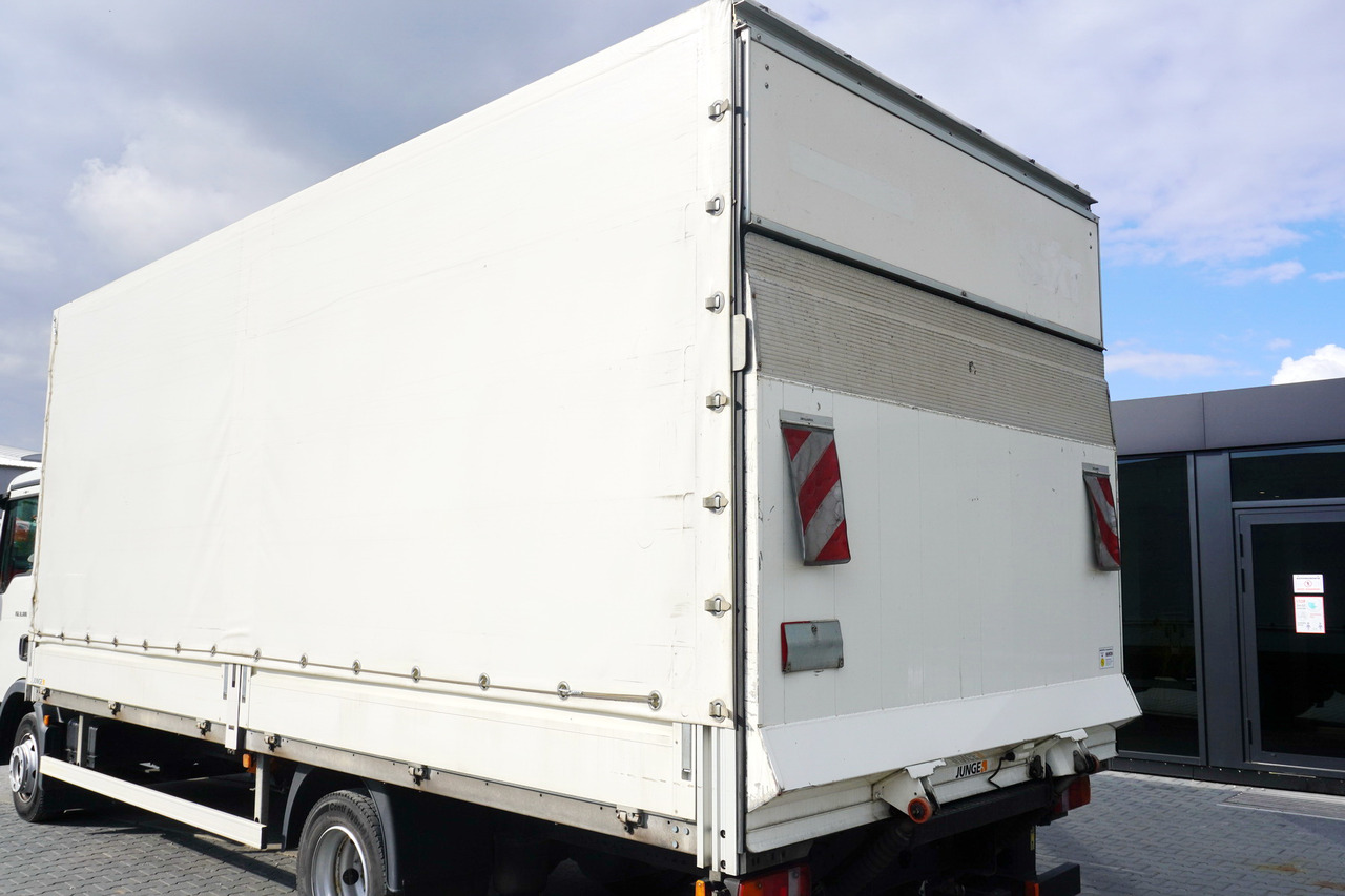 SAXAS Container body + lift Dhollandia 1000 kg - Izmjenjivi sanduk - kutija: slika SAXAS Container body + lift Dhollandia 1000 kg - Izmjenjivi sanduk - kutija SAXAS Container body + lift Dhollandia 1000 kg - Izmjenjivi sanduk - kutija: slika SAXAS Container body + lift Dhollandia 1000 kg - Izmjenjivi sanduk - kutija