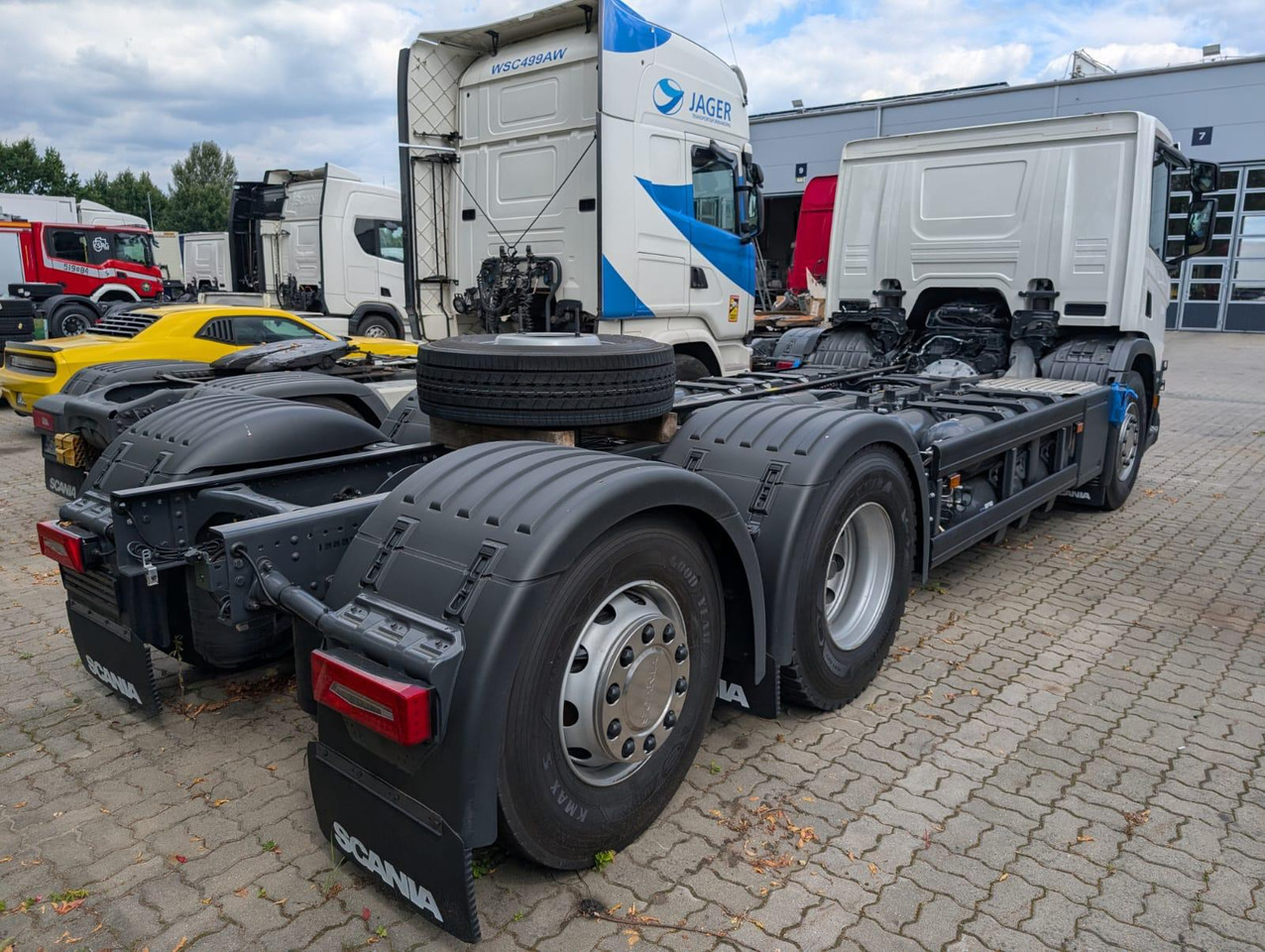 SCANIA P 340 B6x2*4NA / chassis frame / steering axle / CNG - Kamion-šasija: slika SCANIA P 340 B6x2*4NA / chassis frame / steering axle / CNG - Kamion-šasija SCANIA P 340 B6x2*4NA / chassis frame / steering axle / CNG - Kamion-šasija: slika SCANIA P 340 B6x2*4NA / chassis frame / steering axle / CNG - Kamion-šasija