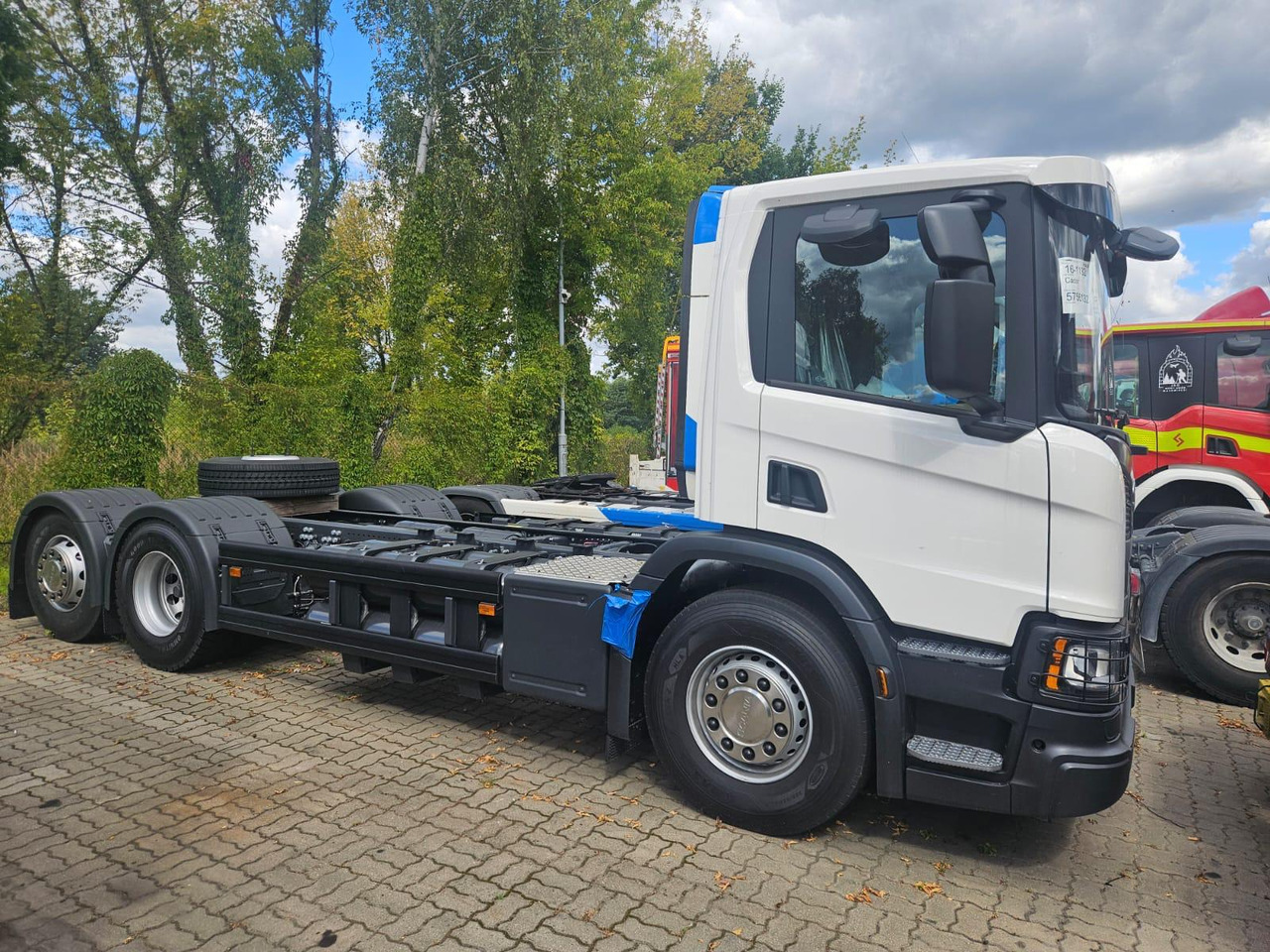 SCANIA P 340 B6x2*4NA / chassis frame / steering axle / CNG - Kamion za odvoz smeća: slika SCANIA P 340 B6x2*4NA / chassis frame / steering axle / CNG - Kamion za odvoz smeća SCANIA P 340 B6x2*4NA / chassis frame / steering axle / CNG - Kamion za odvoz smeća: slika SCANIA P 340 B6x2*4NA / chassis frame / steering axle / CNG - Kamion za odvoz smeća