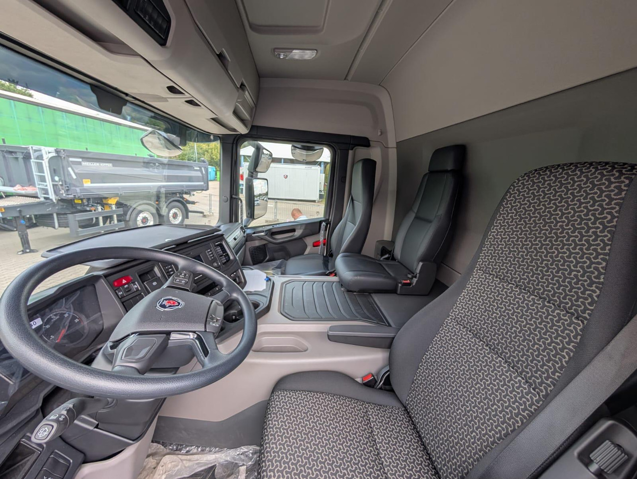 SCANIA P 340 B6x2*4NA / chassis frame / steering axle / CNG / large cab / 8 units - Kamion za odvoz smeća: slika SCANIA P 340 B6x2*4NA / chassis frame / steering axle / CNG / large cab / 8 units - Kamion za odvoz smeća SCANIA P 340 B6x2*4NA / chassis frame / steering axle / CNG / large cab / 8 units - Kamion za odvoz smeća: slika SCANIA P 340 B6x2*4NA / chassis frame / steering axle / CNG / large cab / 8 units - Kamion za odvoz smeća