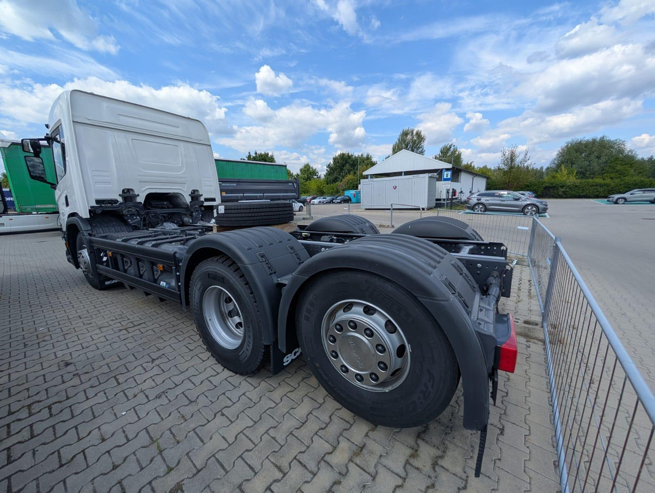 SCANIA P 340 B6x2*4NA / chassis frame / steering axle / CNG / large cab / 8 units - Kamion za odvoz smeća: slika SCANIA P 340 B6x2*4NA / chassis frame / steering axle / CNG / large cab / 8 units - Kamion za odvoz smeća SCANIA P 340 B6x2*4NA / chassis frame / steering axle / CNG / large cab / 8 units - Kamion za odvoz smeća: slika SCANIA P 340 B6x2*4NA / chassis frame / steering axle / CNG / large cab / 8 units - Kamion za odvoz smeća
