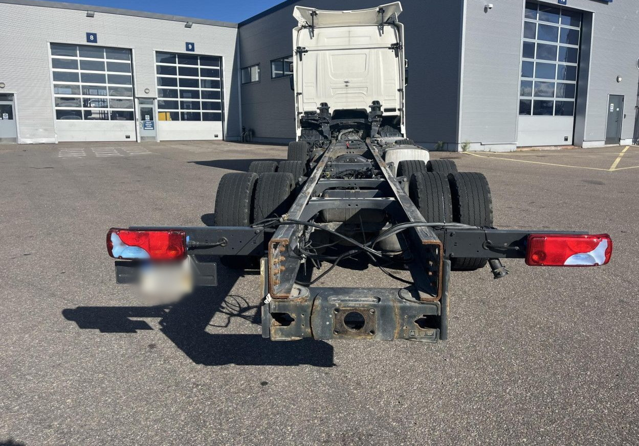 SCANIA R 540 B8x4NB / Truck chassis / Sleeper cab - Kamion s kranom: slika SCANIA R 540 B8x4NB / Truck chassis / Sleeper cab - Kamion s kranom SCANIA R 540 B8x4NB / Truck chassis / Sleeper cab - Kamion s kranom: slika SCANIA R 540 B8x4NB / Truck chassis / Sleeper cab - Kamion s kranom
