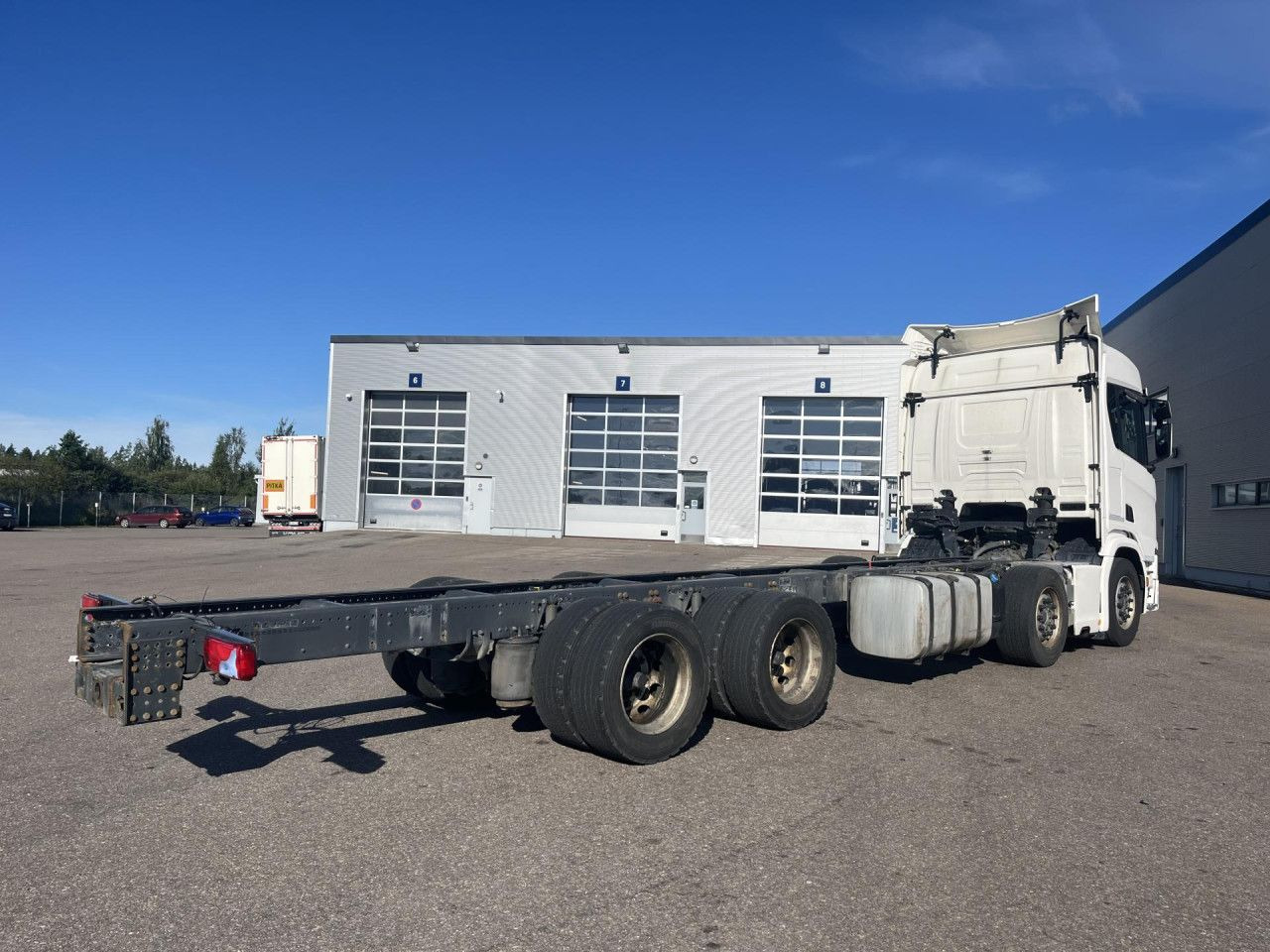 SCANIA R 540 B8x4NB / Truck chassis / Sleeper cab - Kamion s kranom: slika SCANIA R 540 B8x4NB / Truck chassis / Sleeper cab - Kamion s kranom SCANIA R 540 B8x4NB / Truck chassis / Sleeper cab - Kamion s kranom: slika SCANIA R 540 B8x4NB / Truck chassis / Sleeper cab - Kamion s kranom