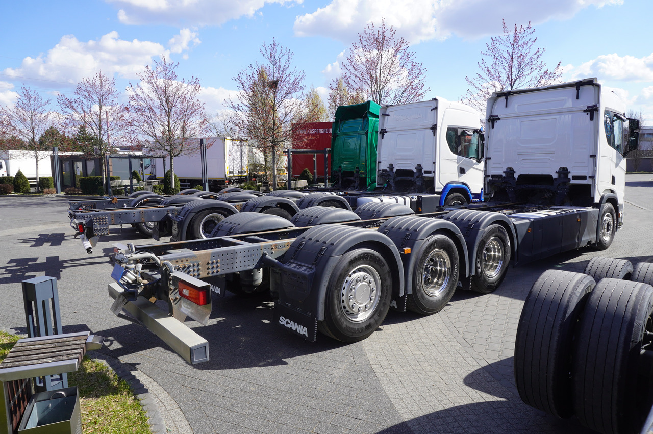 SCANIA R650 V8 / 650 HP/ frame 8.8 m / steered 4th axis / 20 units - Kamion-šasija: slika SCANIA R650 V8 / 650 HP/ frame 8.8 m / steered 4th axis / 20 units - Kamion-šasija SCANIA R650 V8 / 650 HP/ frame 8.8 m / steered 4th axis / 20 units - Kamion-šasija: slika SCANIA R650 V8 / 650 HP/ frame 8.8 m / steered 4th axis / 20 units - Kamion-šasija