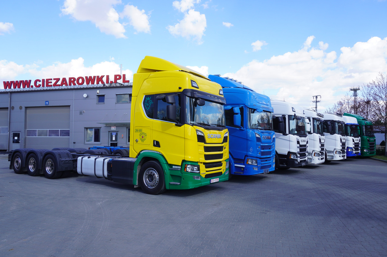 SCANIA R650 V8 / 650 HP/ frame 8.8 m / steered 4th axis / 20 units - Kamion-šasija: slika SCANIA R650 V8 / 650 HP/ frame 8.8 m / steered 4th axis / 20 units - Kamion-šasija SCANIA R650 V8 / 650 HP/ frame 8.8 m / steered 4th axis / 20 units - Kamion-šasija: slika SCANIA R650 V8 / 650 HP/ frame 8.8 m / steered 4th axis / 20 units - Kamion-šasija