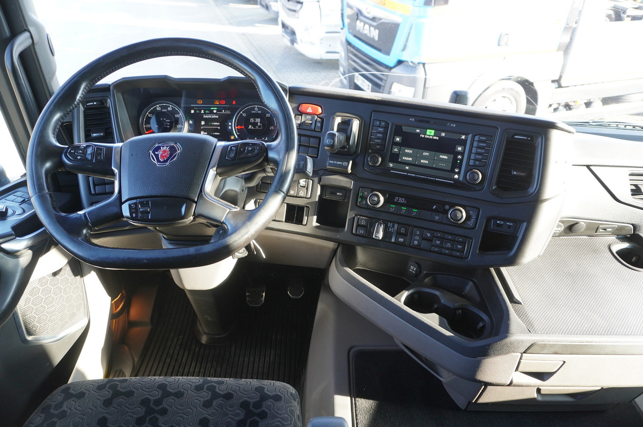Kamion s ceradom SCANIA R650 V8 8x4 /4 / 2020 / Curtainsider 23 EPAL: slika Kamion s ceradom SCANIA R650 V8 8x4 /4 / 2020 / Curtainsider 23 EPAL Kamion s ceradom SCANIA R650 V8 8x4 /4 / 2020 / Curtainsider 23 EPAL: slika Kamion s ceradom SCANIA R650 V8 8x4 /4 / 2020 / Curtainsider 23 EPAL