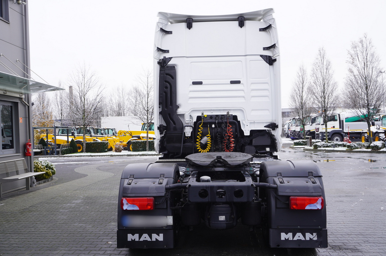 MAN TGX 18.510 E6 4×2 tractor unit / Retarder / Sleeper cab / 2023 / 4 units - Tegljač: slika MAN TGX 18.510 E6 4×2 tractor unit / Retarder / Sleeper cab / 2023 / 4 units - Tegljač MAN TGX 18.510 E6 4×2 tractor unit / Retarder / Sleeper cab / 2023 / 4 units - Tegljač: slika MAN TGX 18.510 E6 4×2 tractor unit / Retarder / Sleeper cab / 2023 / 4 units - Tegljač