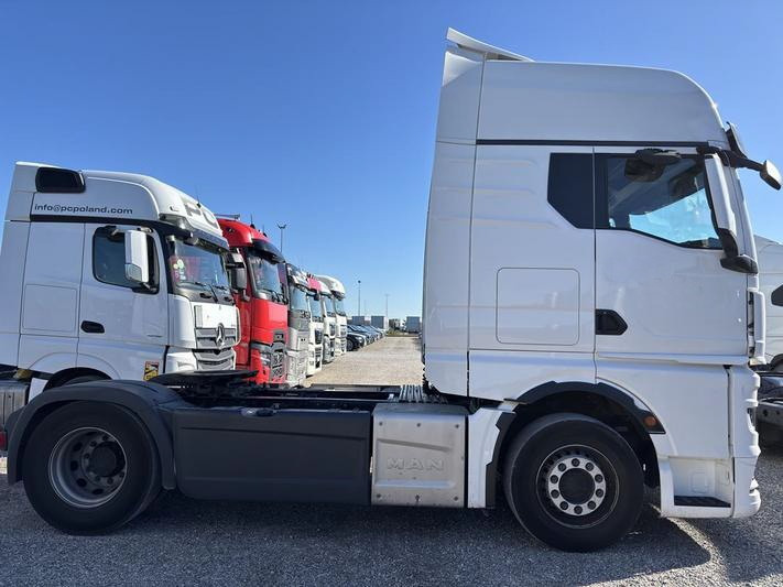 MAN TGX 18.510 E6 4×2 tractor unit / Sleeper cab / 2023 / 4 units - Tegljač: slika MAN TGX 18.510 E6 4×2 tractor unit / Sleeper cab / 2023 / 4 units - Tegljač MAN TGX 18.510 E6 4×2 tractor unit / Sleeper cab / 2023 / 4 units - Tegljač: slika MAN TGX 18.510 E6 4×2 tractor unit / Sleeper cab / 2023 / 4 units - Tegljač