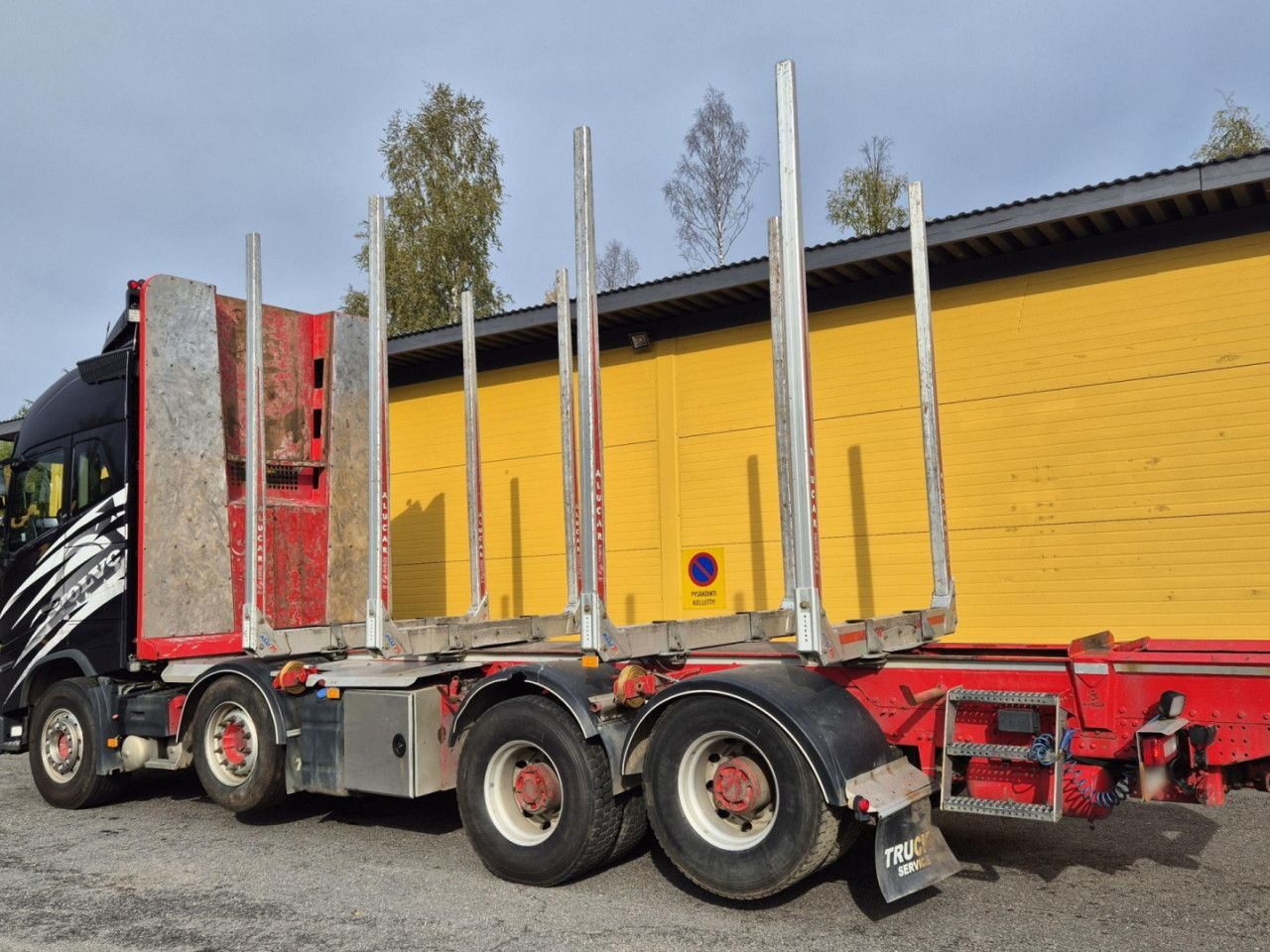 VOLVO FH 750 8x4 / 2 lifted axles / timber truck - Kamion-šasija: slika VOLVO FH 750 8x4 / 2 lifted axles / timber truck - Kamion-šasija VOLVO FH 750 8x4 / 2 lifted axles / timber truck - Kamion-šasija: slika VOLVO FH 750 8x4 / 2 lifted axles / timber truck - Kamion-šasija