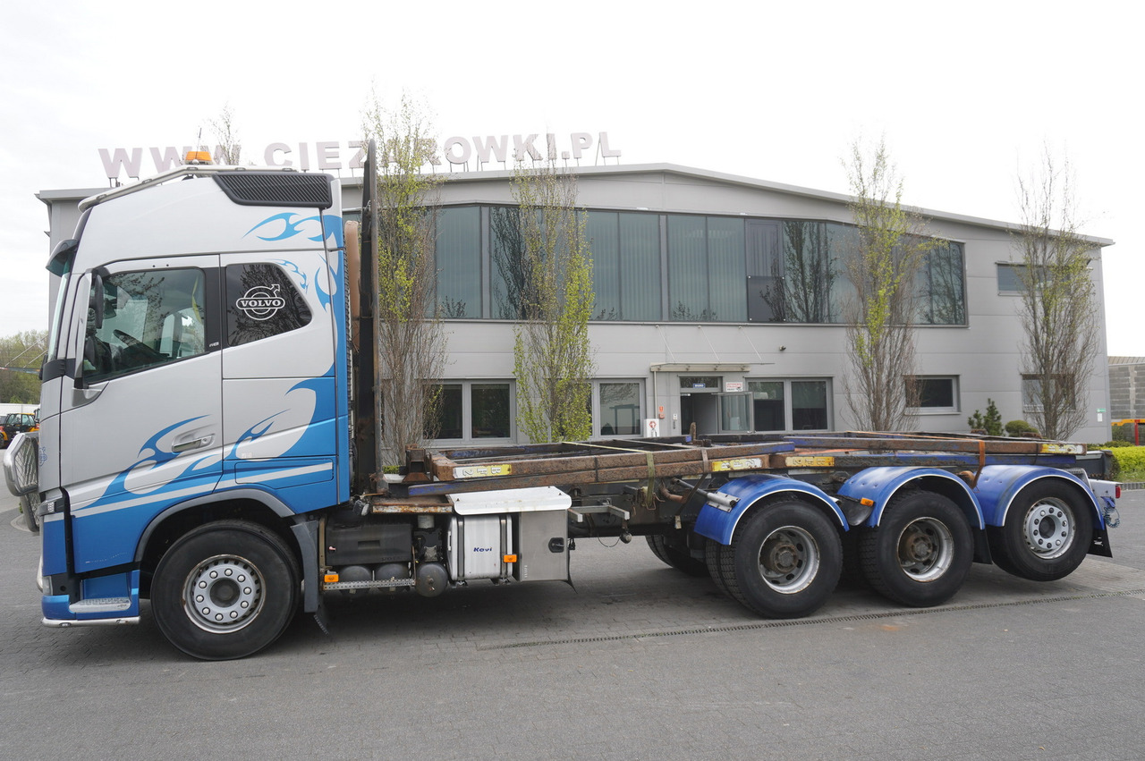 VOLVO FH16 750/ 750 HP! / load capacity 21.8 t / logging superstructure - Kamion s kranom: slika VOLVO FH16 750/ 750 HP! / load capacity 21.8 t / logging superstructure - Kamion s kranom VOLVO FH16 750/ 750 HP! / load capacity 21.8 t / logging superstructure - Kamion s kranom: slika VOLVO FH16 750/ 750 HP! / load capacity 21.8 t / logging superstructure - Kamion s kranom