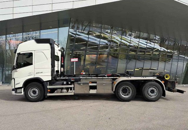 VOLVO FM 460 6X2*4 / HIAB ULT21S61 hooklift / 50 tho. km! / 2022 - Kamion s kukastom dizalicom: slika VOLVO FM 460 6X2*4 / HIAB ULT21S61 hooklift / 50 tho. km! / 2022 - Kamion s kukastom dizalicom VOLVO FM 460 6X2*4 / HIAB ULT21S61 hooklift / 50 tho. km! / 2022 - Kamion s kukastom dizalicom: slika VOLVO FM 460 6X2*4 / HIAB ULT21S61 hooklift / 50 tho. km! / 2022 - Kamion s kukastom dizalicom