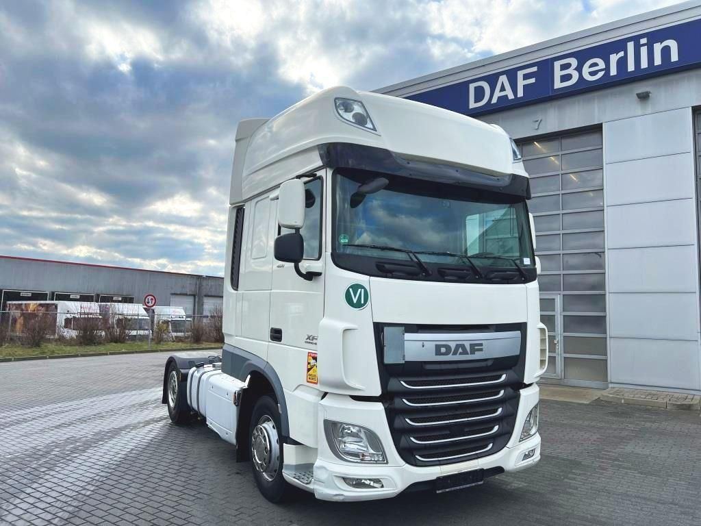 DAF XF 460 FT SSC Intarder 2xTank 1.185 Liter Euro 6 - Tegljač: slika DAF XF 460 FT SSC Intarder 2xTank 1.185 Liter Euro 6 - Tegljač DAF XF 460 FT SSC Intarder 2xTank 1.185 Liter Euro 6 - Tegljač: slika DAF XF 460 FT SSC Intarder 2xTank 1.185 Liter Euro 6 - Tegljač
