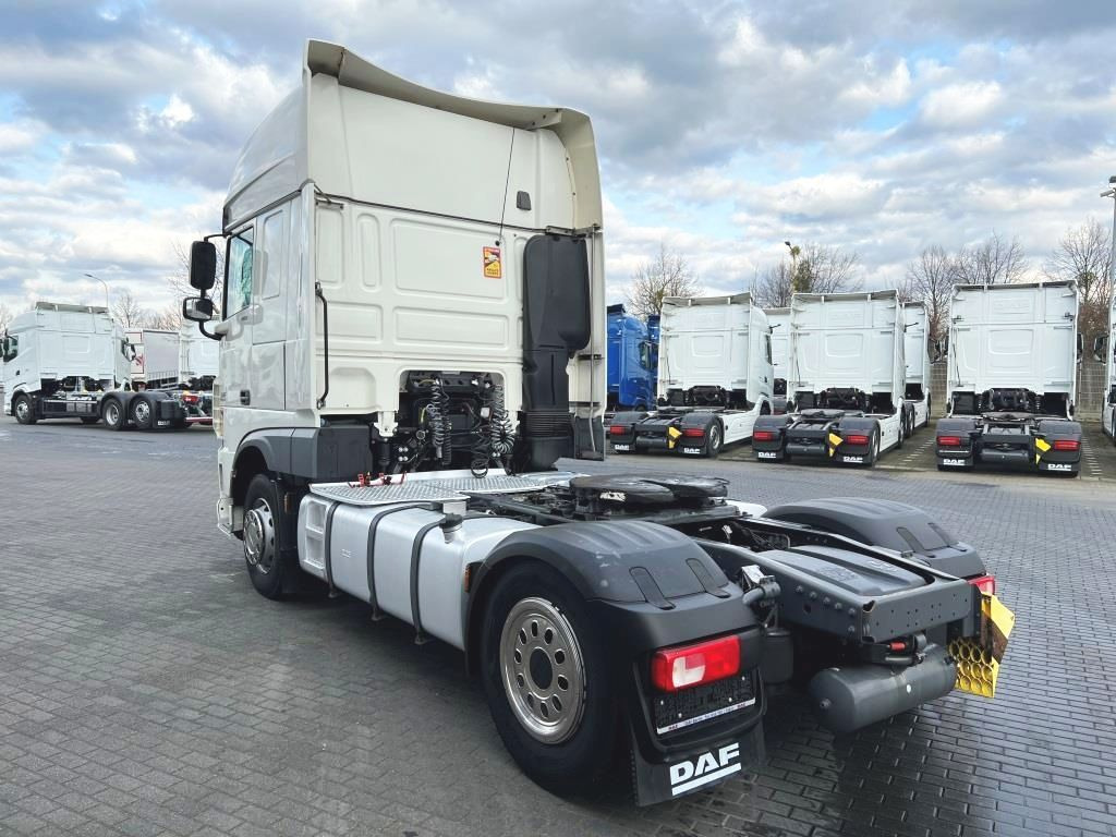 DAF XF 460 FT SSC Intarder 2xTank 1.185 Liter Euro 6 - Tegljač: slika DAF XF 460 FT SSC Intarder 2xTank 1.185 Liter Euro 6 - Tegljač DAF XF 460 FT SSC Intarder 2xTank 1.185 Liter Euro 6 - Tegljač: slika DAF XF 460 FT SSC Intarder 2xTank 1.185 Liter Euro 6 - Tegljač