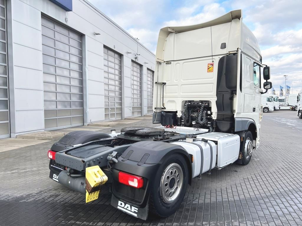 DAF XF 460 FT SSC Intarder 2xTank 1.185 Liter Euro 6 - Tegljač: slika DAF XF 460 FT SSC Intarder 2xTank 1.185 Liter Euro 6 - Tegljač DAF XF 460 FT SSC Intarder 2xTank 1.185 Liter Euro 6 - Tegljač: slika DAF XF 460 FT SSC Intarder 2xTank 1.185 Liter Euro 6 - Tegljač