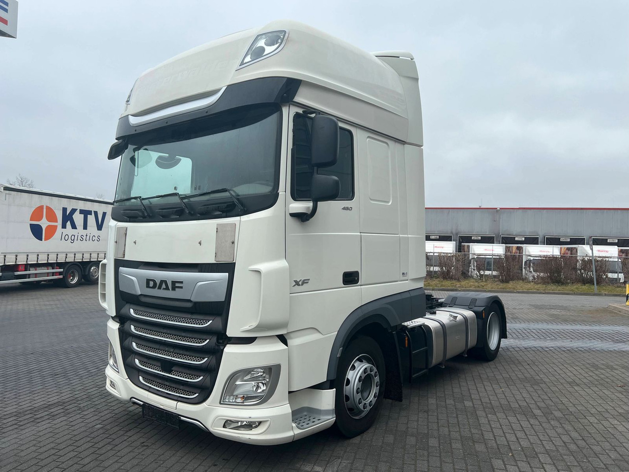 DAF XF 480 FT SSC LowDeck MX-Engine Brake Standklima - Tegljač: slika DAF XF 480 FT SSC LowDeck MX-Engine Brake Standklima - Tegljač DAF XF 480 FT SSC LowDeck MX-Engine Brake Standklima - Tegljač: slika DAF XF 480 FT SSC LowDeck MX-Engine Brake Standklima - Tegljač