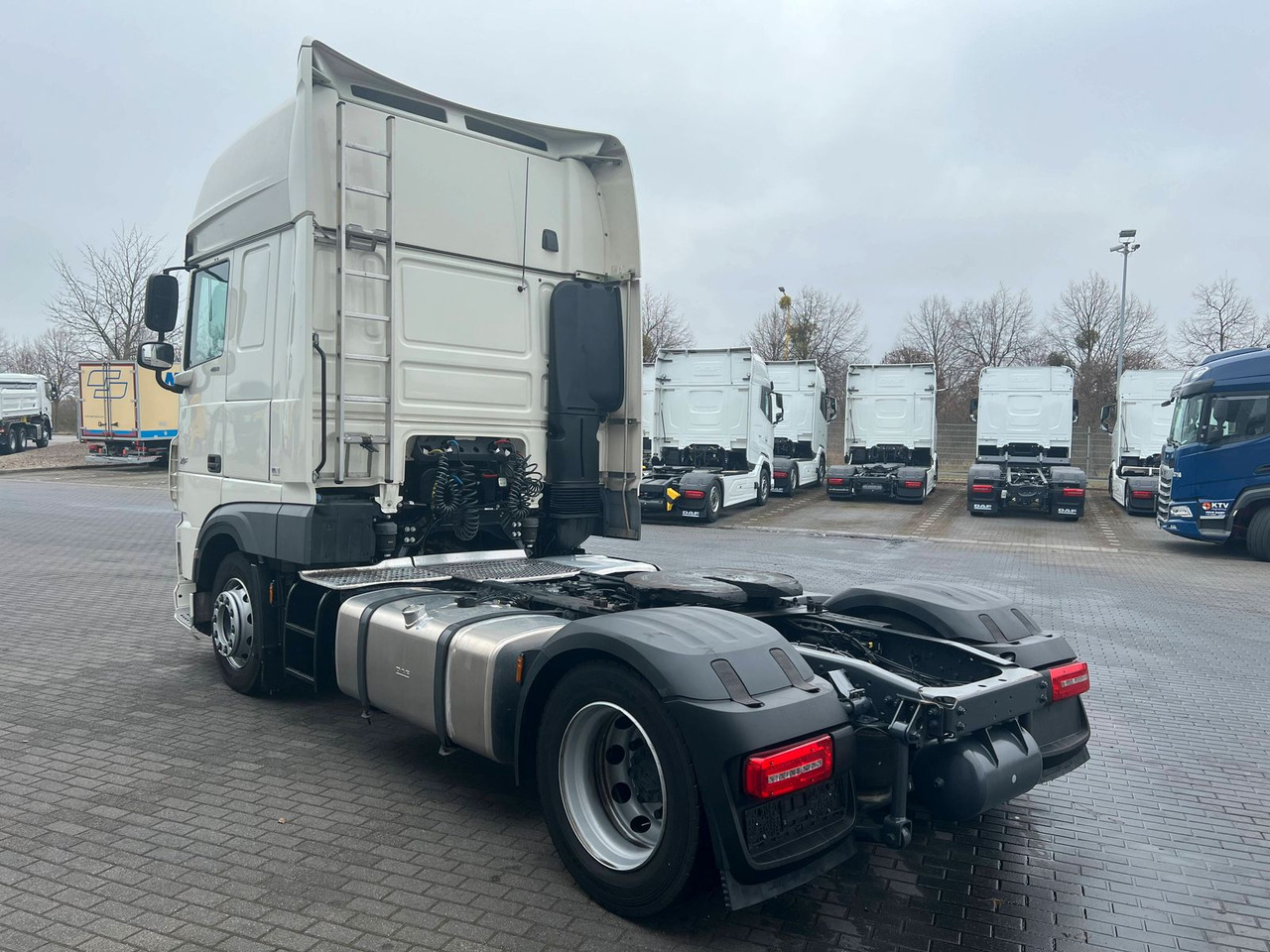 DAF XF 480 FT SSC LowDeck MX-Engine Brake Standklima - Tegljač: slika DAF XF 480 FT SSC LowDeck MX-Engine Brake Standklima - Tegljač DAF XF 480 FT SSC LowDeck MX-Engine Brake Standklima - Tegljač: slika DAF XF 480 FT SSC LowDeck MX-Engine Brake Standklima - Tegljač