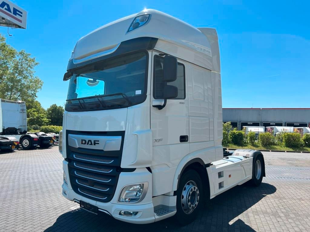 DAF XF 480 FT SSC Retarder Standklima Mikrowelle - Tegljač: slika DAF XF 480 FT SSC Retarder Standklima Mikrowelle - Tegljač DAF XF 480 FT SSC Retarder Standklima Mikrowelle - Tegljač: slika DAF XF 480 FT SSC Retarder Standklima Mikrowelle - Tegljač