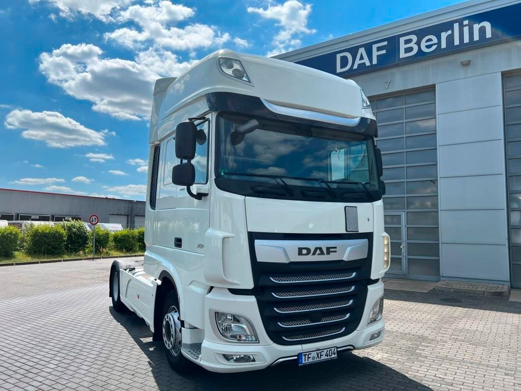DAF XF 480 FT Super Space Cab Retarder 2xTank 1185 L - Tegljač: slika DAF XF 480 FT Super Space Cab Retarder 2xTank 1185 L - Tegljač DAF XF 480 FT Super Space Cab Retarder 2xTank 1185 L - Tegljač: slika DAF XF 480 FT Super Space Cab Retarder 2xTank 1185 L - Tegljač
