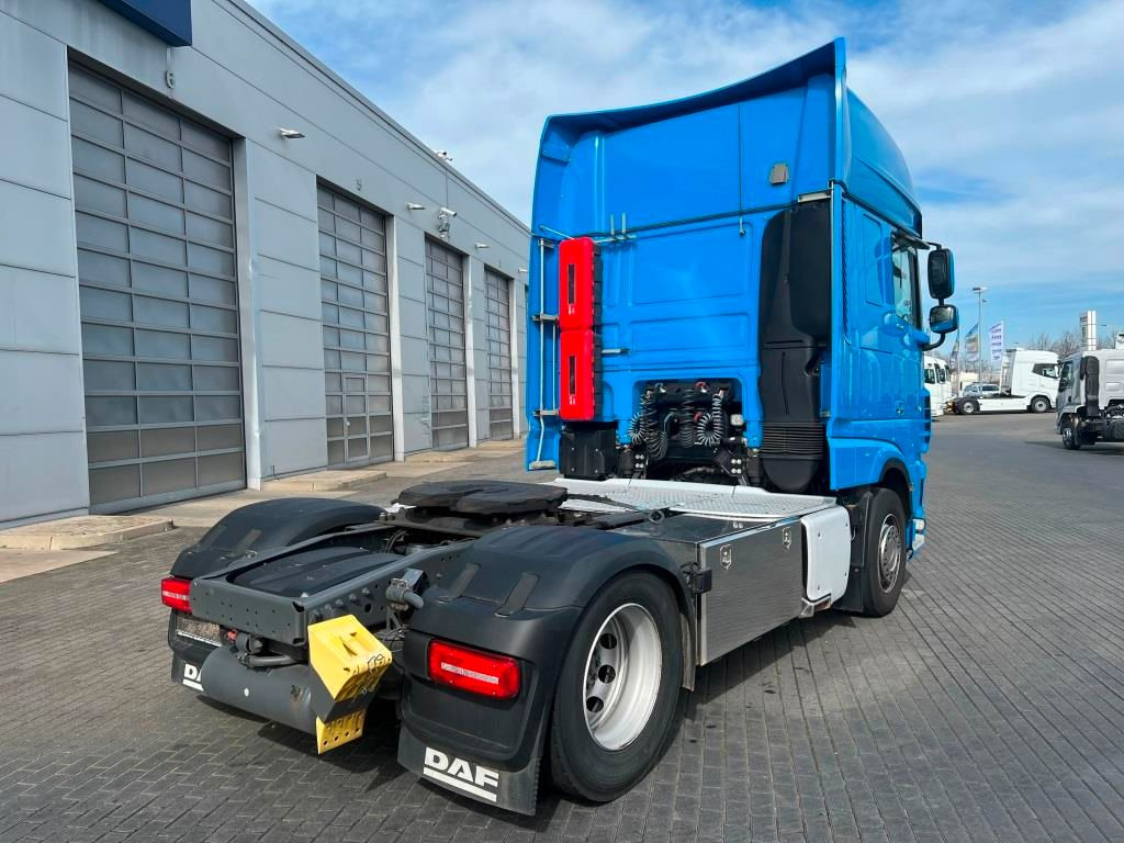 DAF XF 530 FT SSC Retarder Standklima Navigation - Tegljač: slika DAF XF 530 FT SSC Retarder Standklima Navigation - Tegljač DAF XF 530 FT SSC Retarder Standklima Navigation - Tegljač: slika DAF XF 530 FT SSC Retarder Standklima Navigation - Tegljač