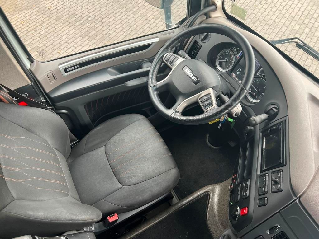 DAF XF 530 FTG 6x2 Retarder Liftlenkachse zZGG 64.5t - Tegljač: slika DAF XF 530 FTG 6x2 Retarder Liftlenkachse zZGG 64.5t - Tegljač DAF XF 530 FTG 6x2 Retarder Liftlenkachse zZGG 64.5t - Tegljač: slika DAF XF 530 FTG 6x2 Retarder Liftlenkachse zZGG 64.5t - Tegljač