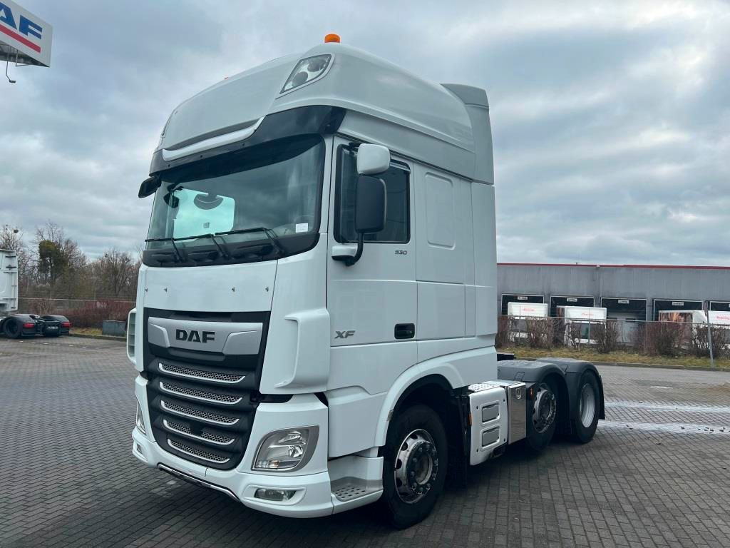 DAF XF 530 FTG 6x2 Retarder Liftlenkachse zZGG 64.5t - Tegljač: slika DAF XF 530 FTG 6x2 Retarder Liftlenkachse zZGG 64.5t - Tegljač DAF XF 530 FTG 6x2 Retarder Liftlenkachse zZGG 64.5t - Tegljač: slika DAF XF 530 FTG 6x2 Retarder Liftlenkachse zZGG 64.5t - Tegljač
