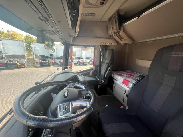 DAF XG 480 FT Low Deck Retarder Standklima 2xTank - Tegljač: slika DAF XG 480 FT Low Deck Retarder Standklima 2xTank - Tegljač DAF XG 480 FT Low Deck Retarder Standklima 2xTank - Tegljač: slika DAF XG 480 FT Low Deck Retarder Standklima 2xTank - Tegljač