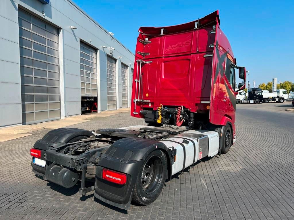 DAF XG 480 FT Low Deck Retarder Standklima 2xTank - Tegljač: slika DAF XG 480 FT Low Deck Retarder Standklima 2xTank - Tegljač DAF XG 480 FT Low Deck Retarder Standklima 2xTank - Tegljač: slika DAF XG 480 FT Low Deck Retarder Standklima 2xTank - Tegljač