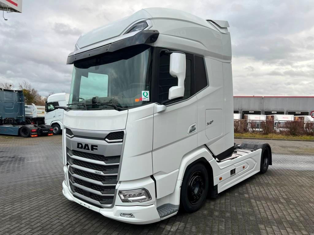 DAF XG+ 480 LD, MODELLJAHR 2025, Seitenverkleidungen - Tegljač: slika DAF XG+ 480 LD, MODELLJAHR 2025, Seitenverkleidungen - Tegljač DAF XG+ 480 LD, MODELLJAHR 2025, Seitenverkleidungen - Tegljač: slika DAF XG+ 480 LD, MODELLJAHR 2025, Seitenverkleidungen - Tegljač