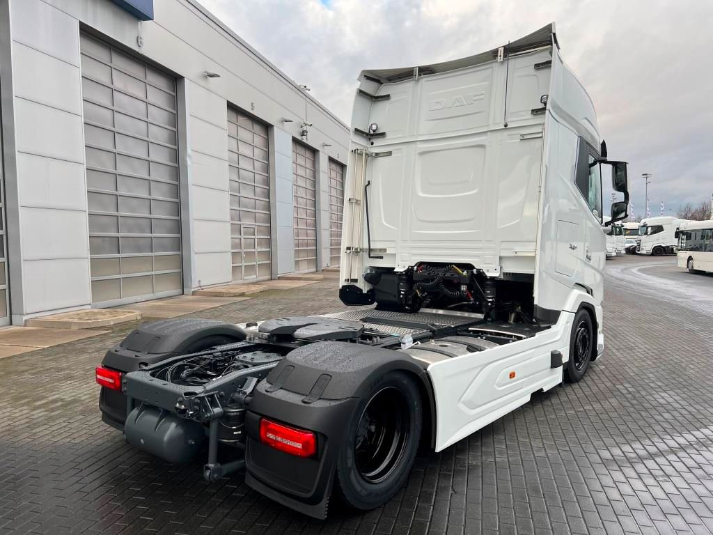 DAF XG+ 480 LD, MODELLJAHR 2025, Seitenverkleidungen - Tegljač: slika DAF XG+ 480 LD, MODELLJAHR 2025, Seitenverkleidungen - Tegljač DAF XG+ 480 LD, MODELLJAHR 2025, Seitenverkleidungen - Tegljač: slika DAF XG+ 480 LD, MODELLJAHR 2025, Seitenverkleidungen - Tegljač