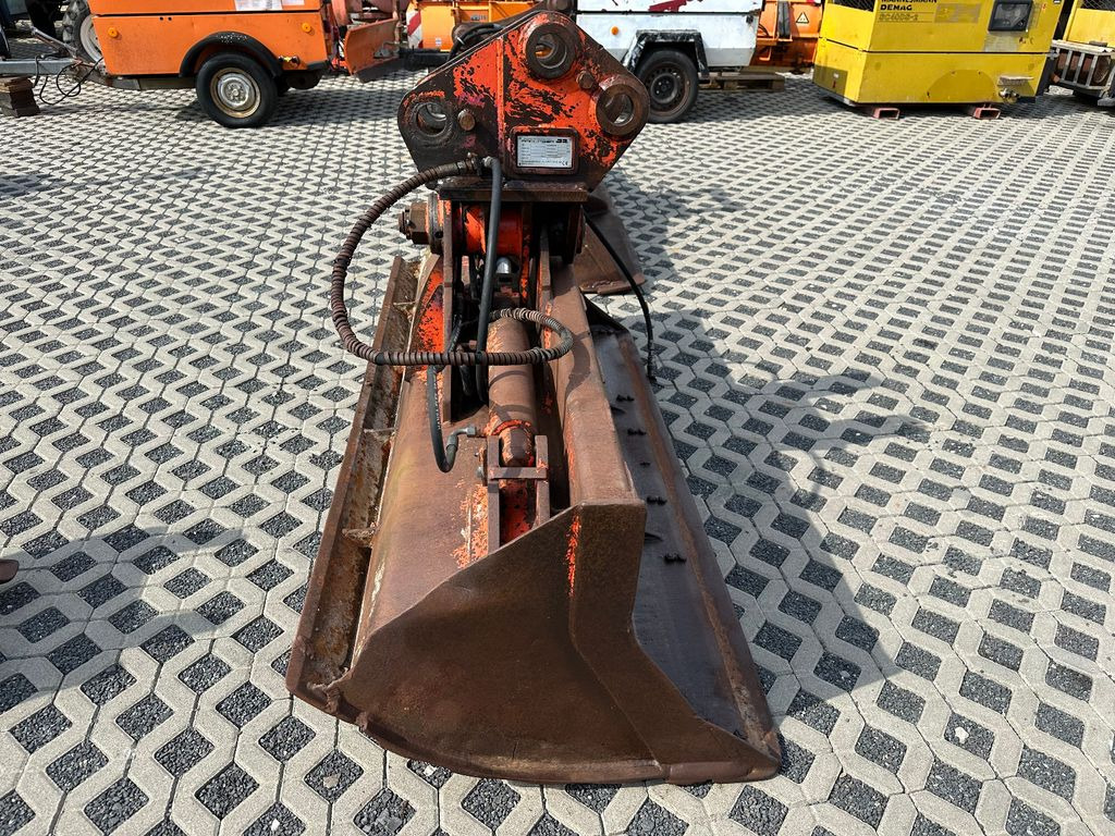 Grabenräumlöffel 2000 mm - Korpa za bager za Građevinski strojevi: slika Grabenräumlöffel 2000 mm - Korpa za bager za Građevinski strojevi Grabenräumlöffel 2000 mm - Korpa za bager za Građevinski strojevi: slika Grabenräumlöffel 2000 mm - Korpa za bager za Građevinski strojevi