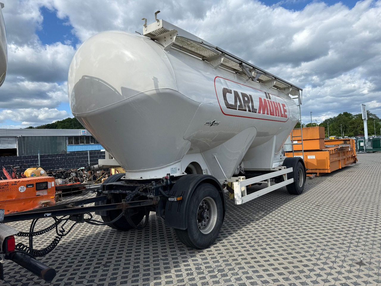 Vakum kamion MAN TGS 26,440 Silo 31m³ Getreide Staub Rieselgüter: slika Vakum kamion MAN TGS 26,440 Silo 31m³ Getreide Staub Rieselgüter