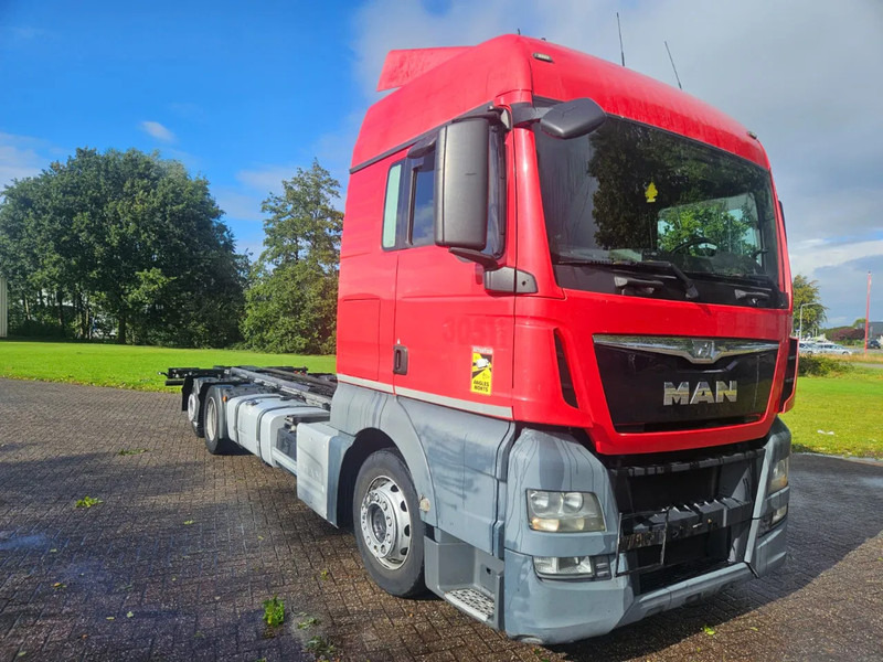 MAN TGX 24.400 6X2 BDF Euro 6 Kooiaap aansluiting - Transporter kontejnera/ Kamion s izmjenjivim sanducima: slika MAN TGX 24.400 6X2 BDF Euro 6 Kooiaap aansluiting - Transporter kontejnera/ Kamion s izmjenjivim sanducima MAN TGX 24.400 6X2 BDF Euro 6 Kooiaap aansluiting - Transporter kontejnera/ Kamion s izmjenjivim sanducima: slika MAN TGX 24.400 6X2 BDF Euro 6 Kooiaap aansluiting - Transporter kontejnera/ Kamion s izmjenjivim sanducima