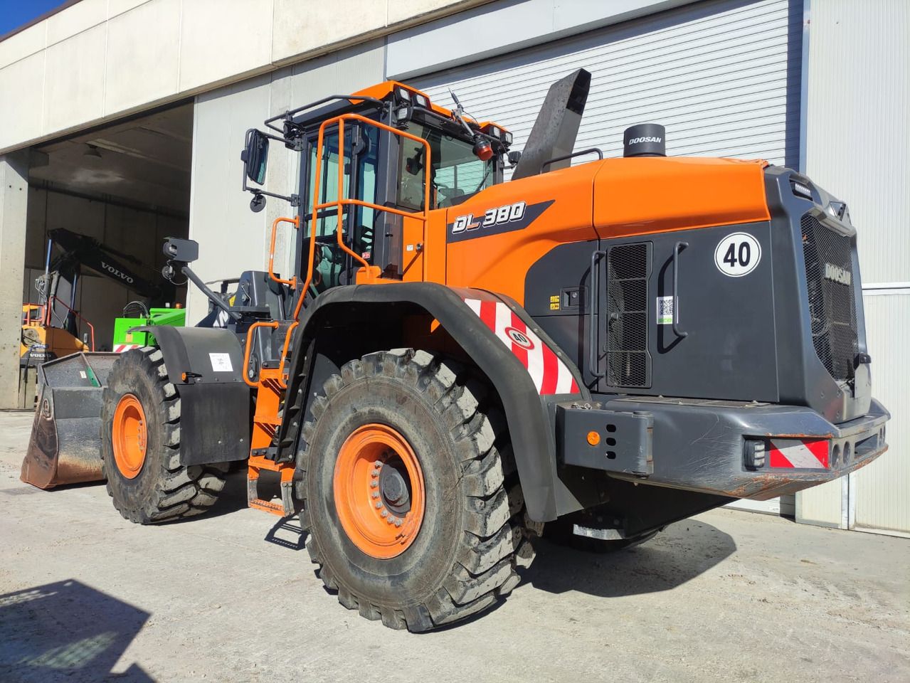 DOOSAN DL380-7 - Utovarivač na kotačima: slika DOOSAN DL380-7 - Utovarivač na kotačima DOOSAN DL380-7 - Utovarivač na kotačima: slika DOOSAN DL380-7 - Utovarivač na kotačima