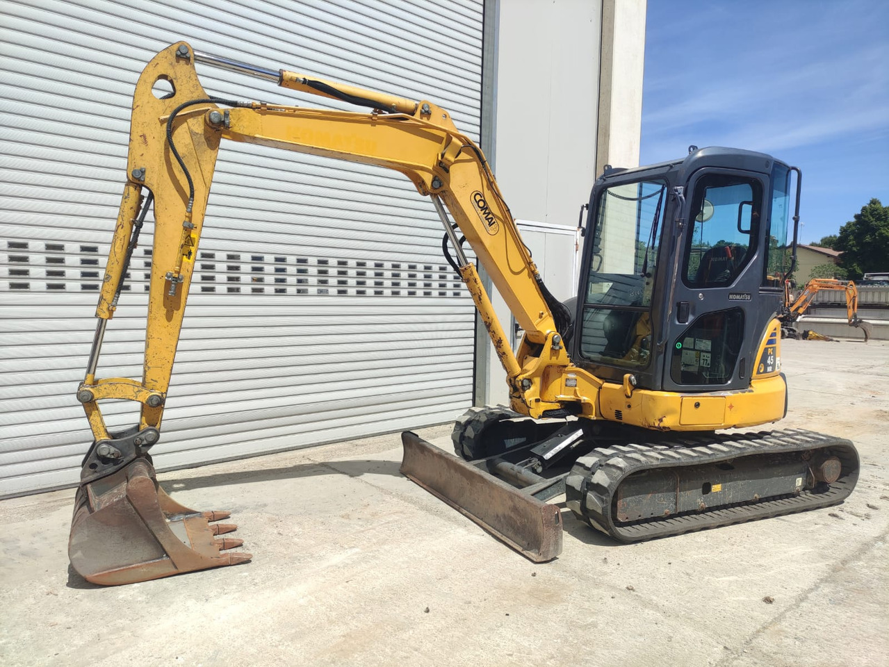 KOMATSU PC45MR-3 - Mini bager: slika KOMATSU PC45MR-3 - Mini bager KOMATSU PC45MR-3 - Mini bager: slika KOMATSU PC45MR-3 - Mini bager