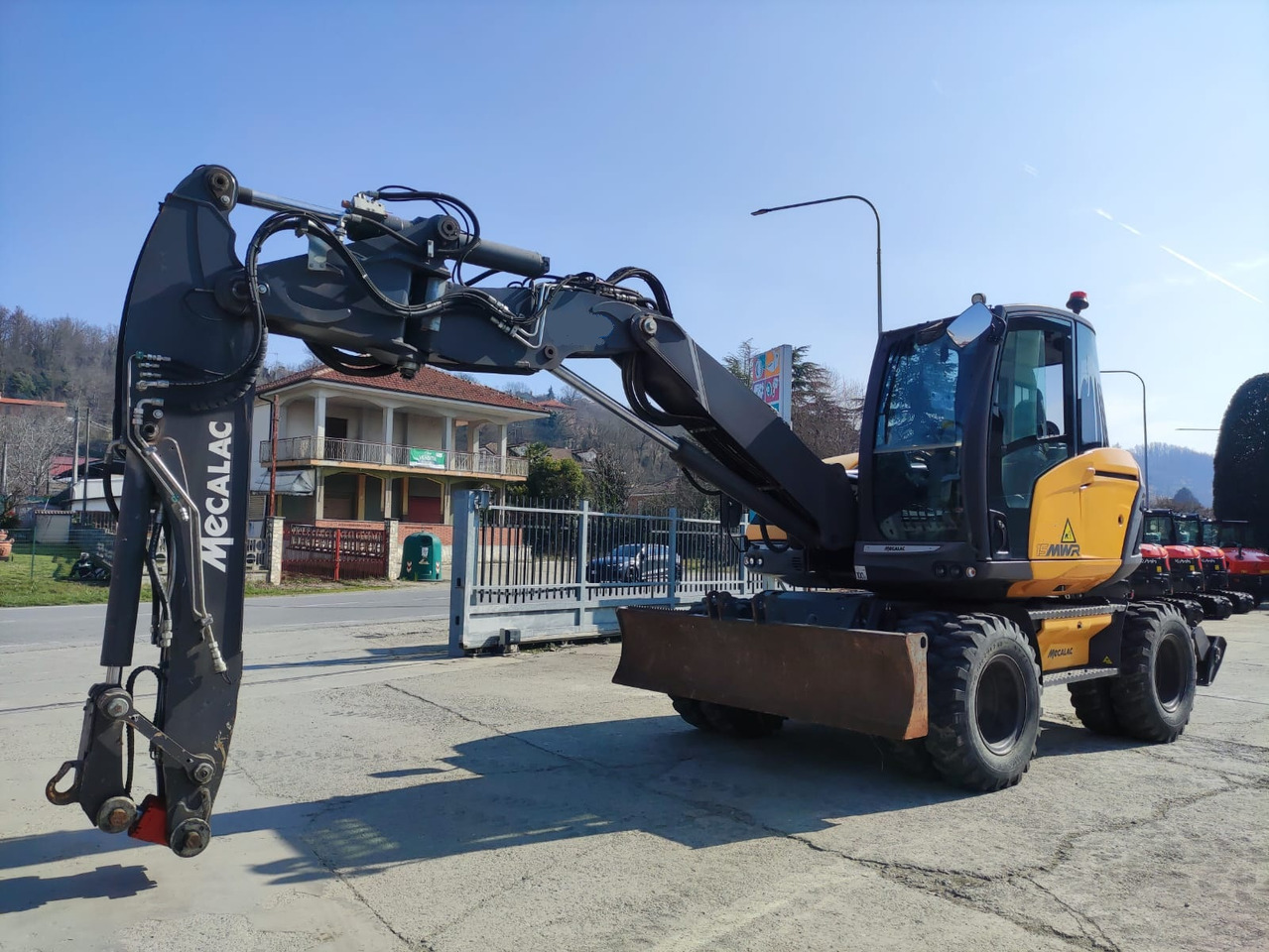 MECALAC 15 MWR - Bager na kotačima: slika MECALAC 15 MWR - Bager na kotačima MECALAC 15 MWR - Bager na kotačima: slika MECALAC 15 MWR - Bager na kotačima