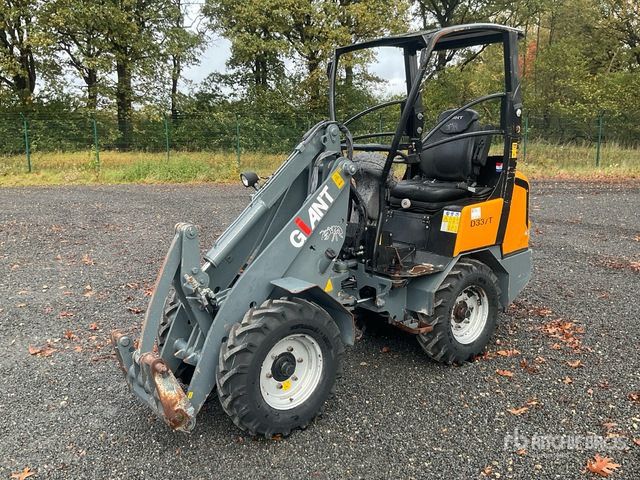 2013 Giant B337T Wheel Loader - Utovarivač na kotačima: slika 2013 Giant B337T Wheel Loader - Utovarivač na kotačima 2013 Giant B337T Wheel Loader - Utovarivač na kotačima: slika 2013 Giant B337T Wheel Loader - Utovarivač na kotačima