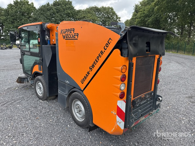 2016 Boschung S2 Urban Sweeper Truck - Cestovna čistilica: slika 2016 Boschung S2 Urban Sweeper Truck - Cestovna čistilica 2016 Boschung S2 Urban Sweeper Truck - Cestovna čistilica: slika 2016 Boschung S2 Urban Sweeper Truck - Cestovna čistilica