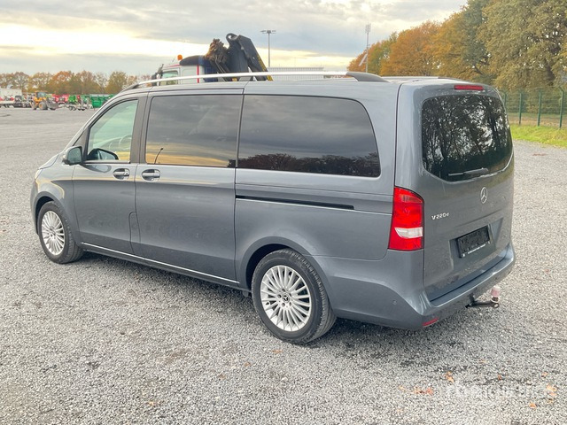 2019 Mercedes-Benz V 220d Passenger Van - Minibus, Putnički kombi: slika 2019 Mercedes-Benz V 220d Passenger Van - Minibus, Putnički kombi 2019 Mercedes-Benz V 220d Passenger Van - Minibus, Putnički kombi: slika 2019 Mercedes-Benz V 220d Passenger Van - Minibus, Putnički kombi