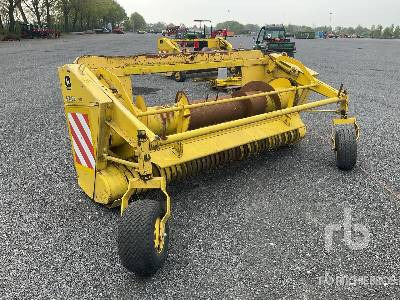 JOHN DEERE 630A - Heder za kombajn: slika JOHN DEERE 630A - Heder za kombajn JOHN DEERE 630A - Heder za kombajn: slika JOHN DEERE 630A - Heder za kombajn