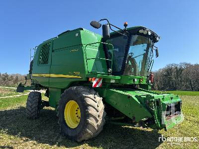 JOHN DEERE T660 HILLMASTER 4x4 - Kombajn za žetvu: slika JOHN DEERE T660 HILLMASTER 4x4 - Kombajn za žetvu JOHN DEERE T660 HILLMASTER 4x4 - Kombajn za žetvu: slika JOHN DEERE T660 HILLMASTER 4x4 - Kombajn za žetvu