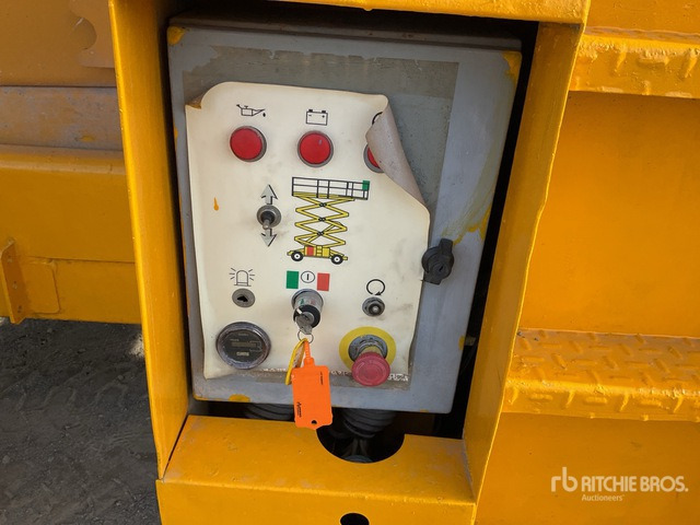 2003 Haulotte H15SDX 4x4 Diesel Scissor Lift - Škarasta podizna platforma: slika 2003 Haulotte H15SDX 4x4 Diesel Scissor Lift - Škarasta podizna platforma 2003 Haulotte H15SDX 4x4 Diesel Scissor Lift - Škarasta podizna platforma: slika 2003 Haulotte H15SDX 4x4 Diesel Scissor Lift - Škarasta podizna platforma