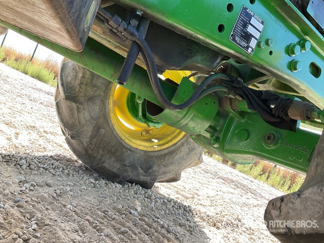 2005 John Deere 6420 4WD Tractor - Traktor: slika 2005 John Deere 6420 4WD Tractor - Traktor 2005 John Deere 6420 4WD Tractor - Traktor: slika 2005 John Deere 6420 4WD Tractor - Traktor