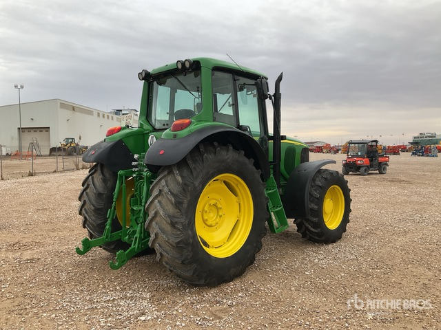 2005 John Deere 6820 Premium 4WD Tractor - Traktor: slika 2005 John Deere 6820 Premium 4WD Tractor - Traktor 2005 John Deere 6820 Premium 4WD Tractor - Traktor: slika 2005 John Deere 6820 Premium 4WD Tractor - Traktor