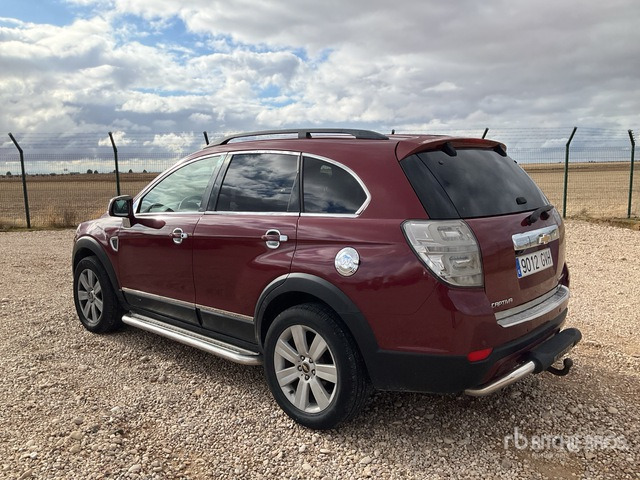 2010 Chevrolet Captiva Automobile - SUV: slika 2010 Chevrolet Captiva Automobile - SUV 2010 Chevrolet Captiva Automobile - SUV: slika 2010 Chevrolet Captiva Automobile - SUV