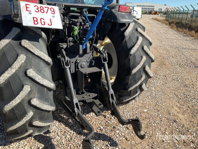 2014 New Holland T4.95F 4WD Tractor - Traktor: slika 2014 New Holland T4.95F 4WD Tractor - Traktor 2014 New Holland T4.95F 4WD Tractor - Traktor: slika 2014 New Holland T4.95F 4WD Tractor - Traktor