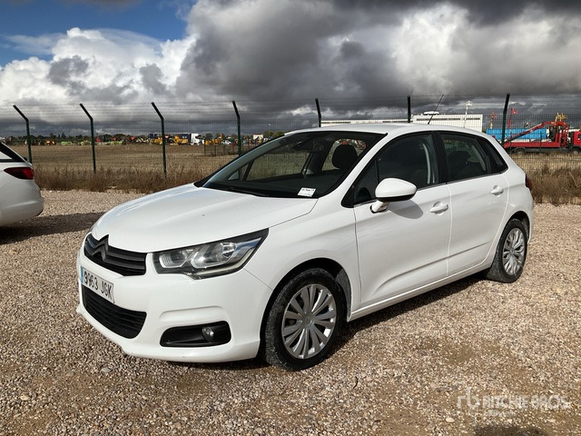 2015 Citroen C4 BlueHDI Automobile - Automobil: slika 2015 Citroen C4 BlueHDI Automobile - Automobil 2015 Citroen C4 BlueHDI Automobile - Automobil: slika 2015 Citroen C4 BlueHDI Automobile - Automobil