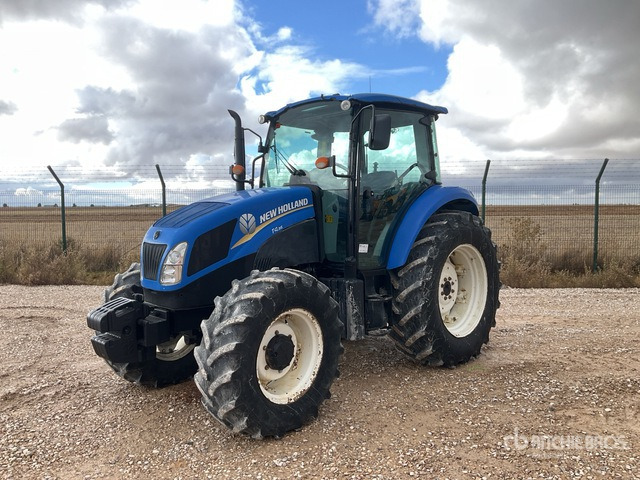 2015 New Holland T4.95 4WD Tractor - Traktor: slika 2015 New Holland T4.95 4WD Tractor - Traktor 2015 New Holland T4.95 4WD Tractor - Traktor: slika 2015 New Holland T4.95 4WD Tractor - Traktor